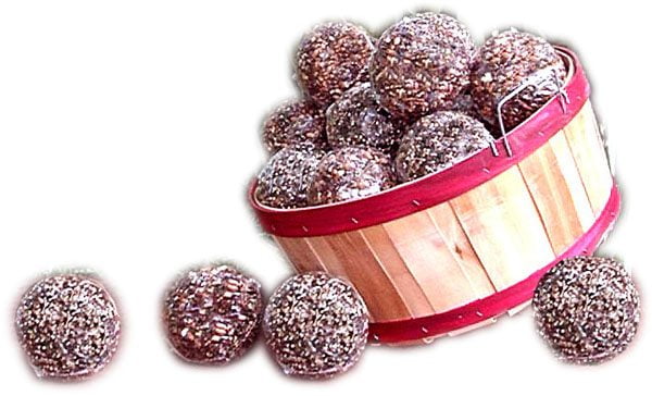 Seed & Nut Ornaments Bagged w/display basket